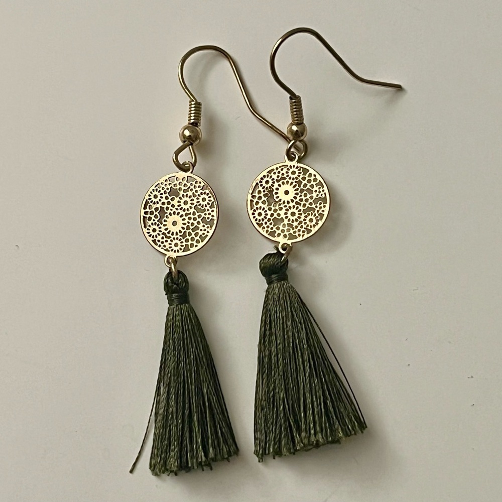 ❤️‍🔥 Olive Green Tassel Filigree Earrings